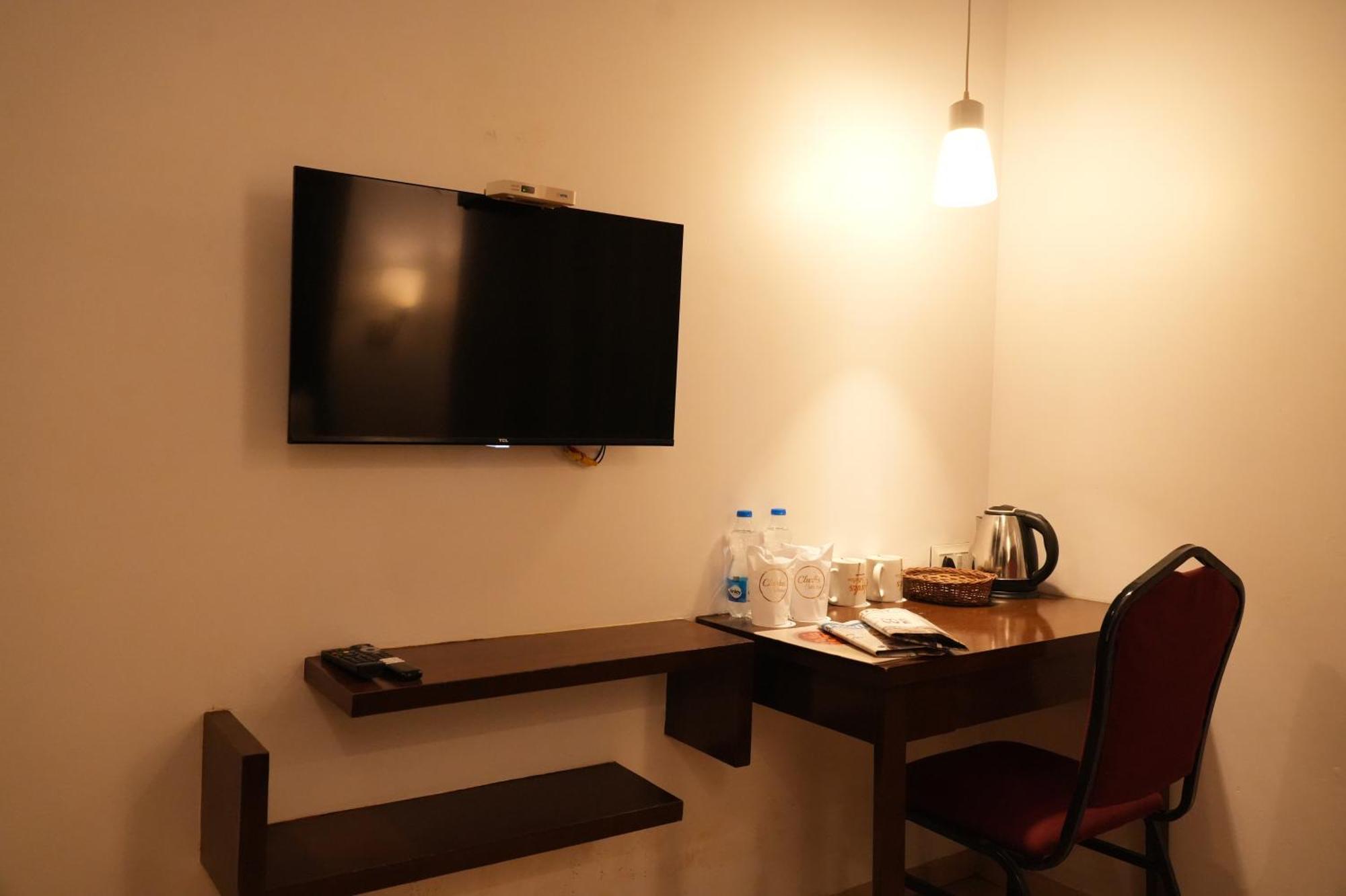 Hotel Clarks Collection Bhavnagar Exterior photo