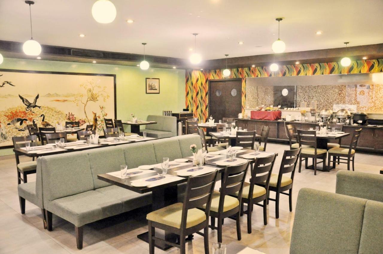 Hotel Clarks Collection Bhavnagar Exterior photo