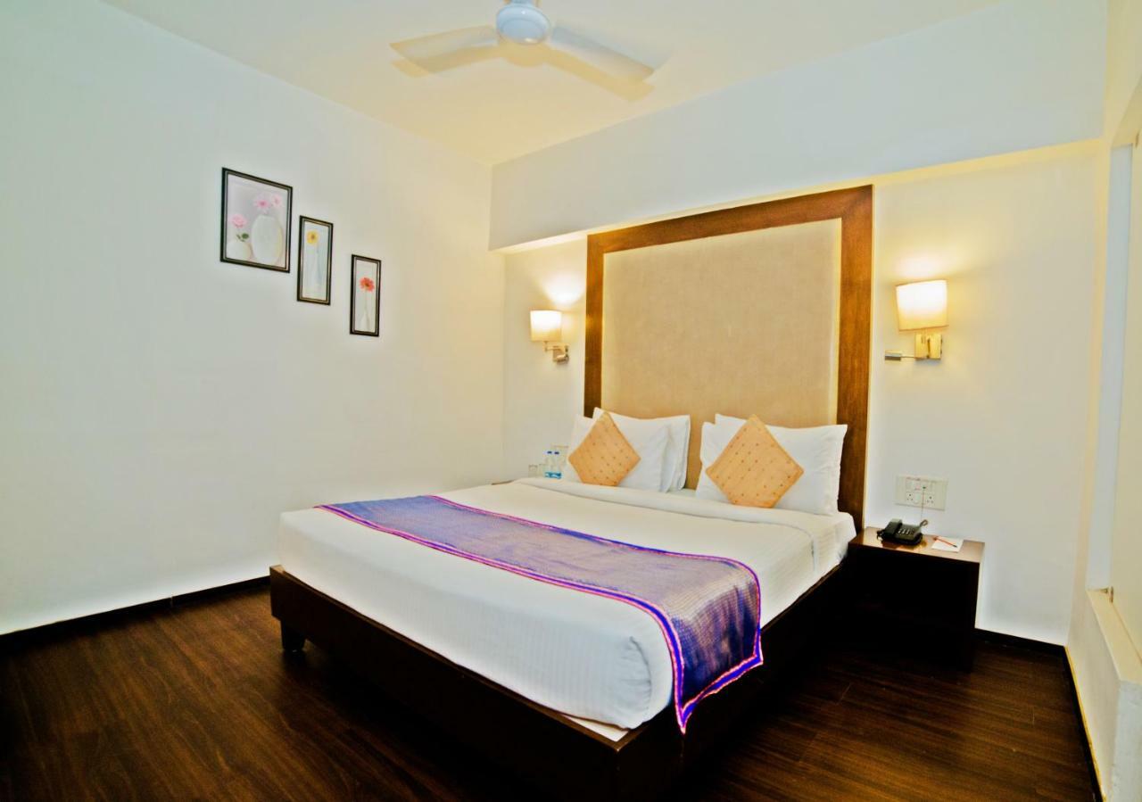 Hotel Clarks Collection Bhavnagar Exterior photo